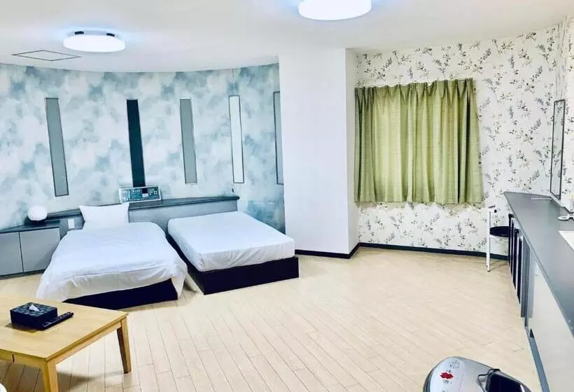 Hotelli ビジネスインｎａｇａｓｈｉｍａ