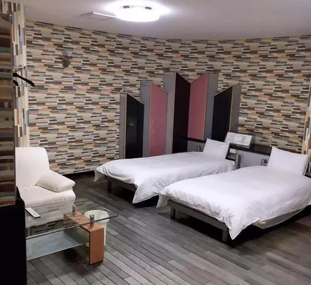 Hotelli ビジネスインｎａｇａｓｈｉｍａ