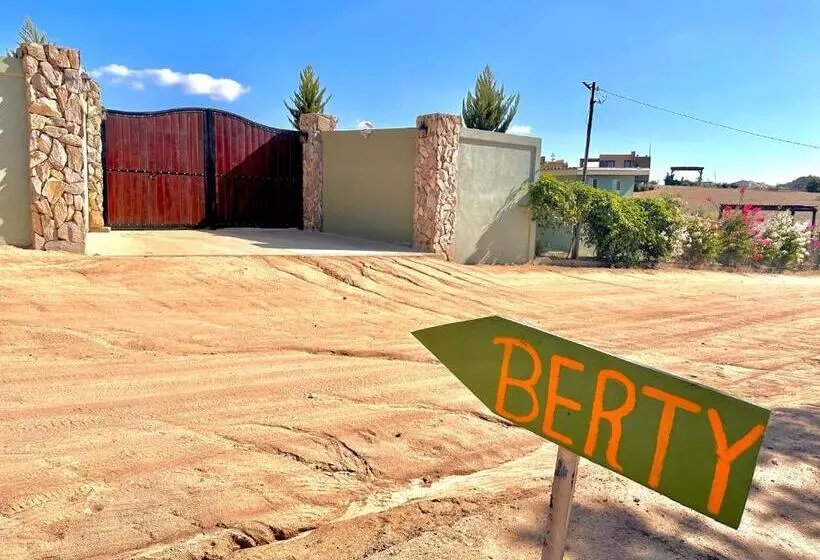 Hotelli Casa Berty 5