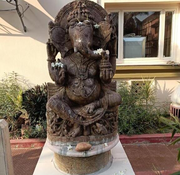 Hotell Chandan Resort