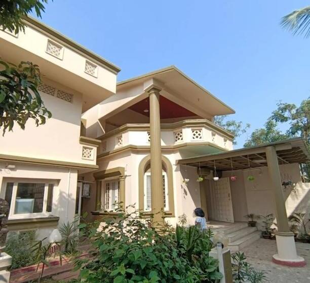 Hotell Chandan Resort