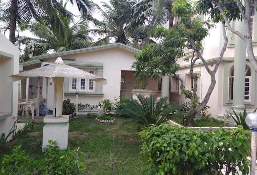 Hotell Chandan Resort