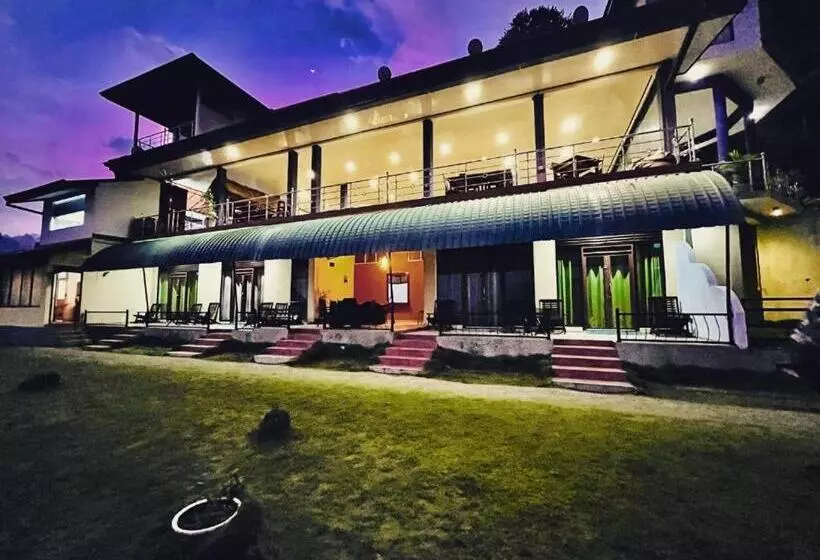Hotelli Edge Resort