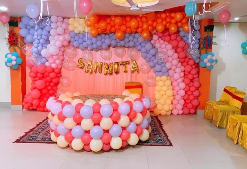 ホテル Grg R P International Patna