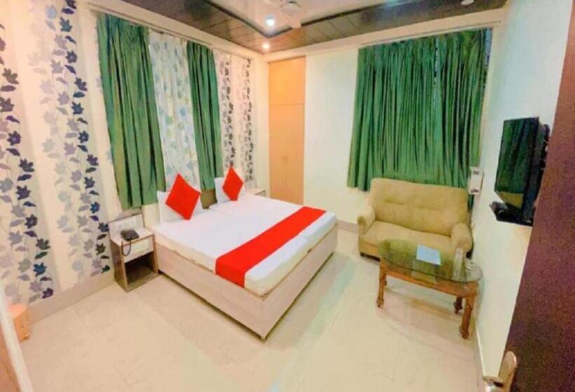 ホテル Grg R P International Patna