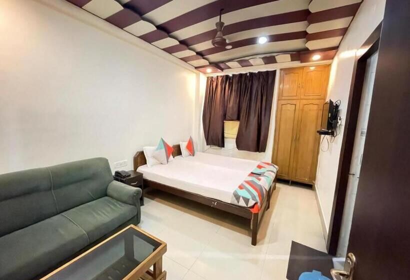 ホテル Grg R P International Patna