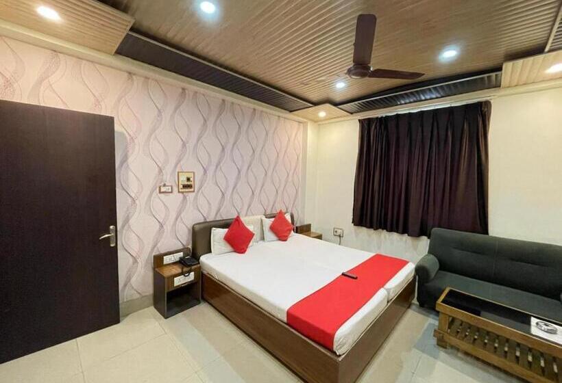 ホテル Grg R P International Patna