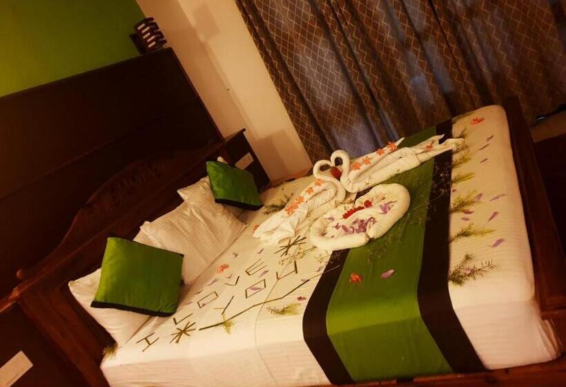 فندق Kosgahadolaella Green Resort