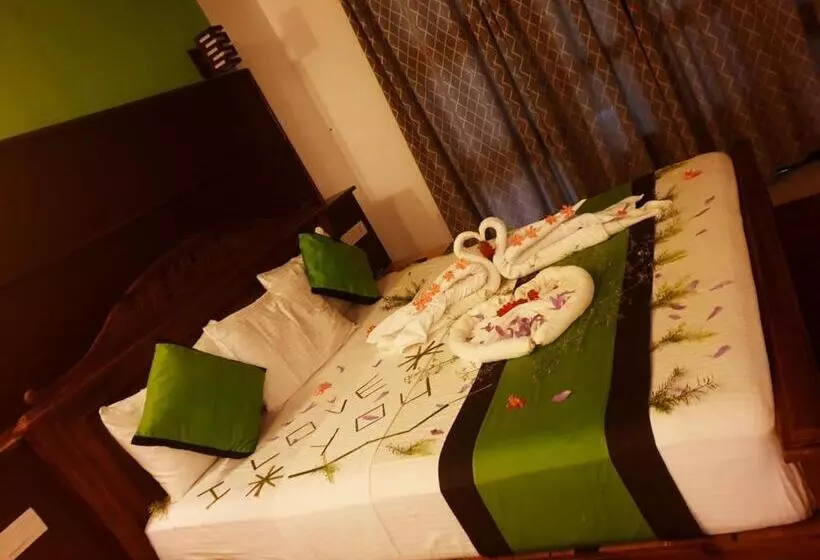 ホテル Kosgahadolaella Green Resort