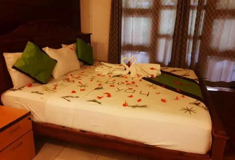 ホテル Kosgahadolaella Green Resort