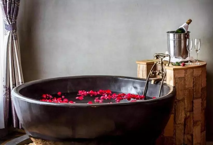 Hotelli Model Temple Resort & Spa