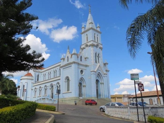 فندق Pousada Economic Pitangui