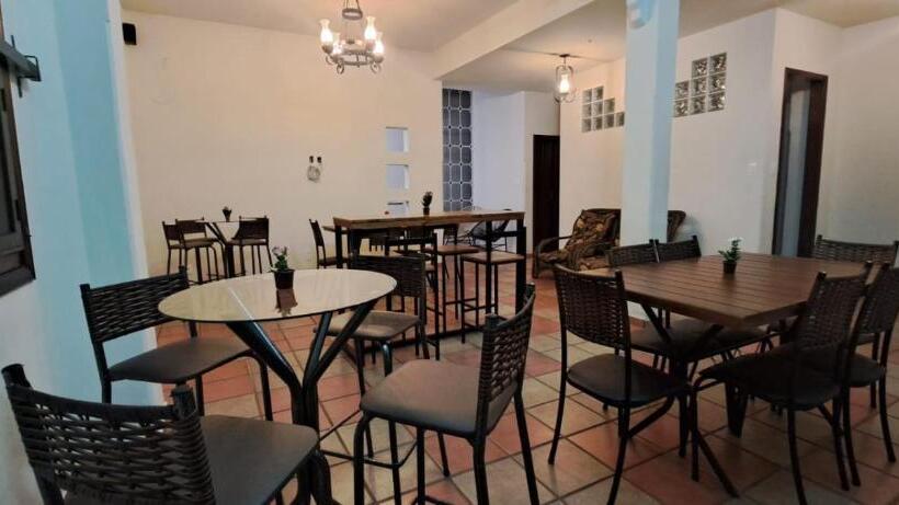 فندق Pousada Economic Pitangui