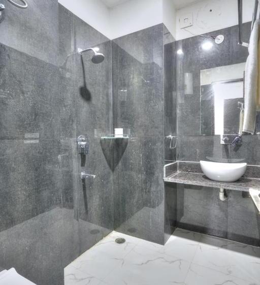 בית מלון כפרי The Noble Suites, Near Spectrum Mall