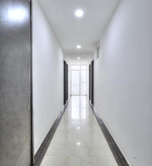 בית מלון כפרי The Noble Suites, Near Spectrum Mall