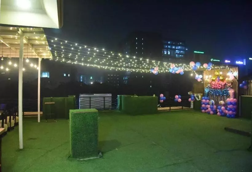 ホテル Welcome To Cloud 29 Near Gurgaon Sec 45