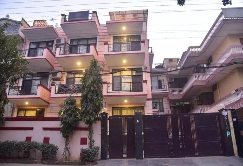 ホテル Welcome To Cloud 29 Near Gurgaon Sec 45