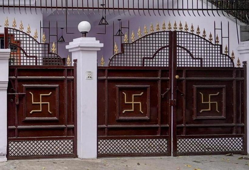 Oyo Bird View Hotel & Cafe