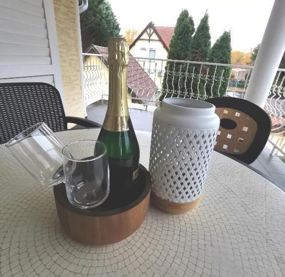 Пансион Bella Villa Apartmanház