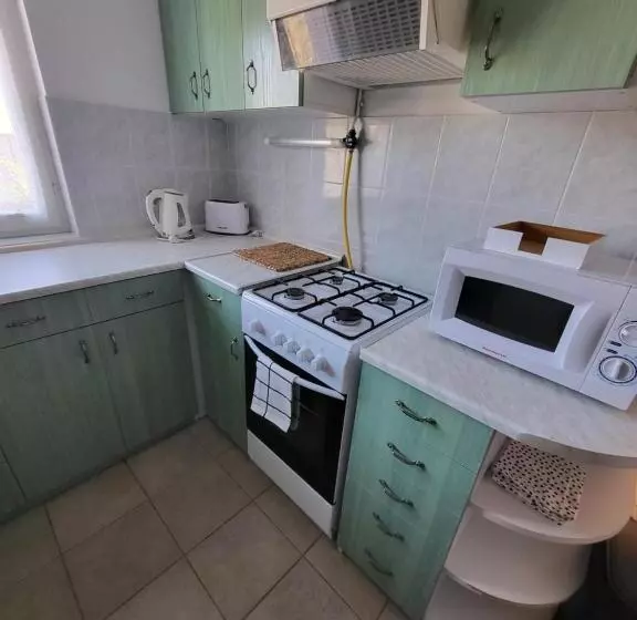 ペンション Bella Villa Apartmanház