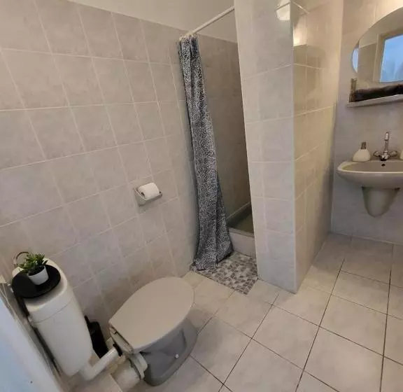 ペンション Bella Villa Apartmanház