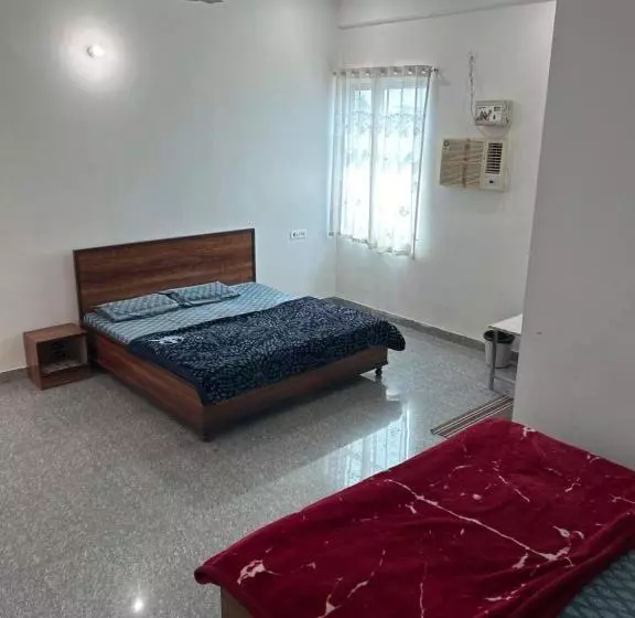ペンション Prem Bhawan Guest House