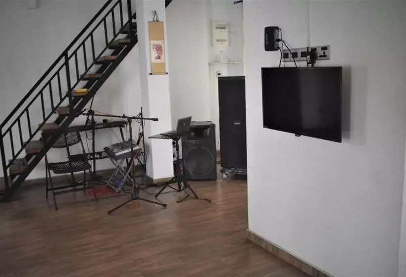 Majatalo Rock View Home