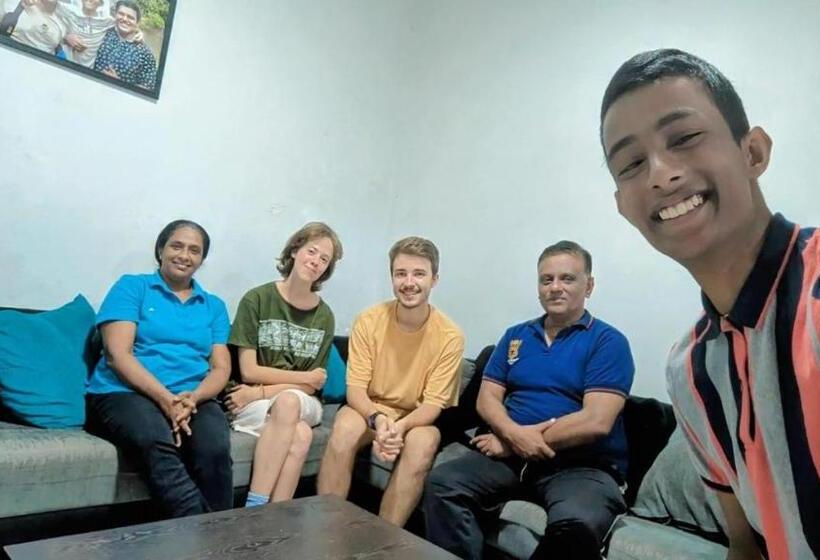 膳宿费 Rock View Home