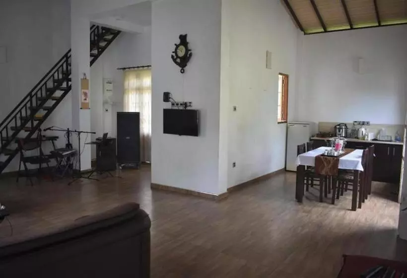 Majatalo Rock View Home