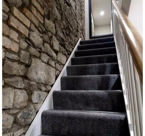 پانسیون Station Lodge