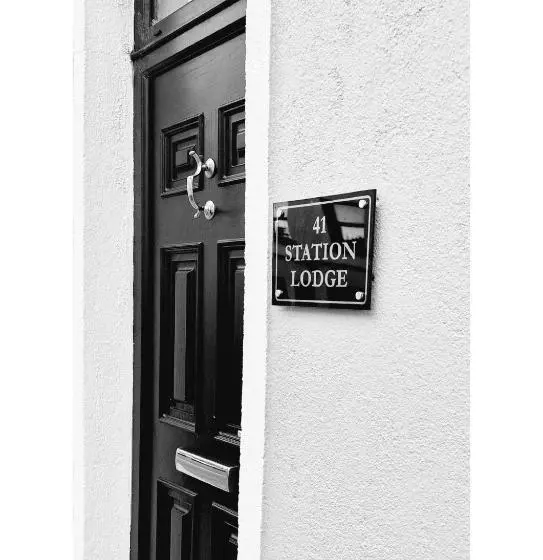 پانسیون Station Lodge