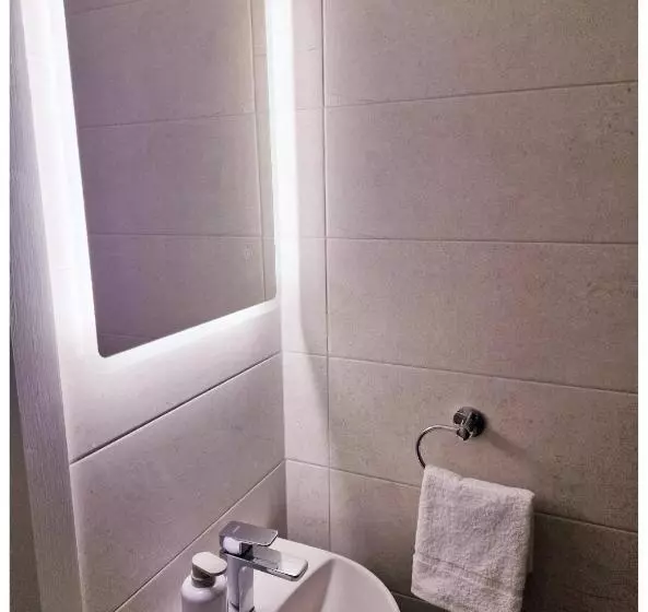 پانسیون Station Lodge