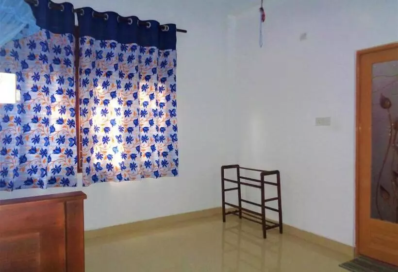 پانسیون Villa Anura