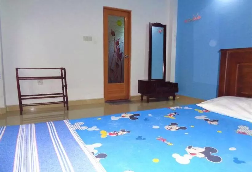 پانسیون Villa Anura