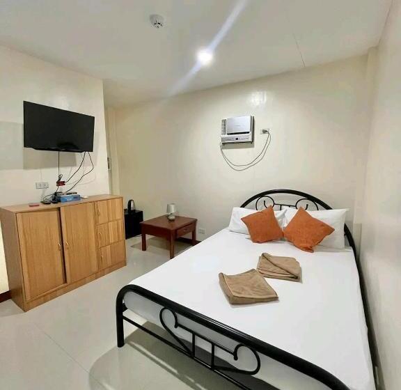 Pensió Zaffiriah Guest House