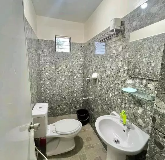 ペンション Zaffiriah Guest House