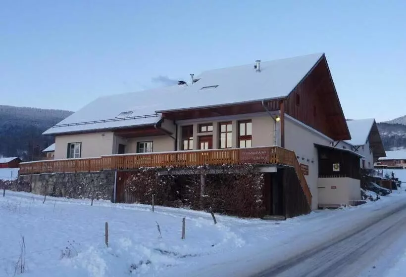 Aamiaismajoitus (B&B) La Fruitière D Arith