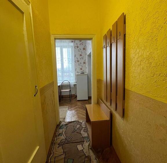 هتل 2 х комнатный номер с 4 кроватями