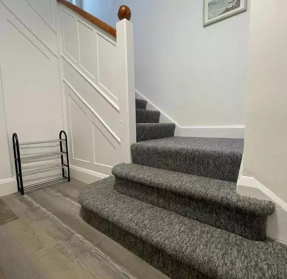 ホテル Alban Suites