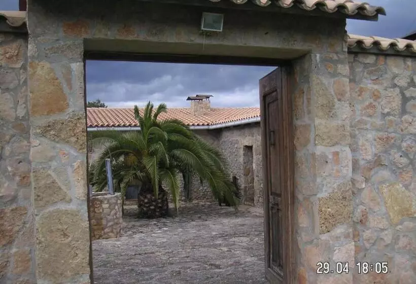 ホテル Casa Rural En Pleno Paraje Natural La Chirala
