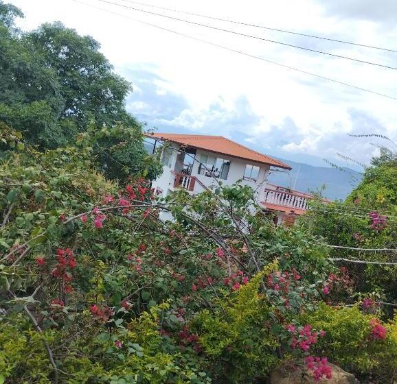 هتل Ecoh Elgranmirador