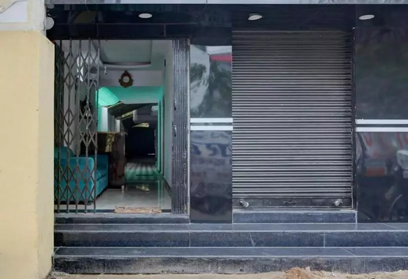 Hotelli Oyo Flagship Pratima Palace