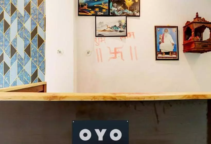 Hotelli Oyo Flagship Pratima Palace