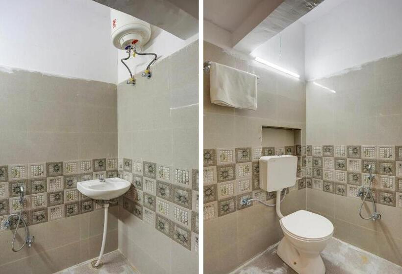 فندق Oyo Flagship Pratima Palace