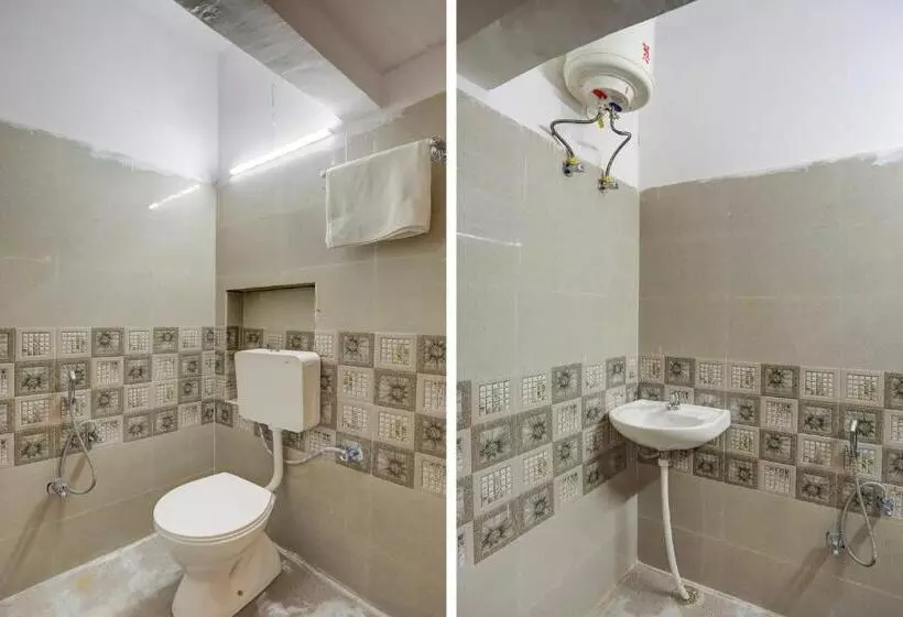 Hotelli Oyo Flagship Pratima Palace