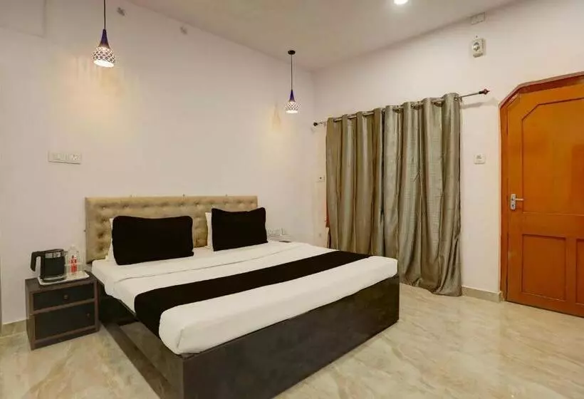 Hotelli Oyo Flagship Pratima Palace