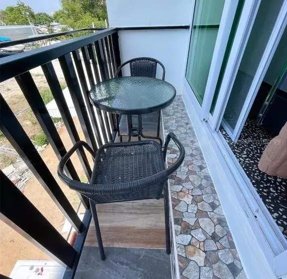Hotelli Yok Guest Hose  Hostel