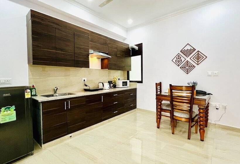 酒店 Zen Suites   Golf Course Road Gurgaon