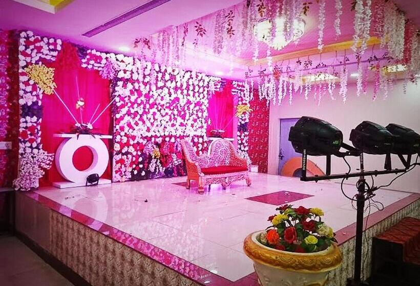 Indraprastha Hotel & Restaurant