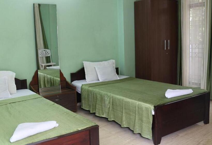 پانسیون Lamin Guest House